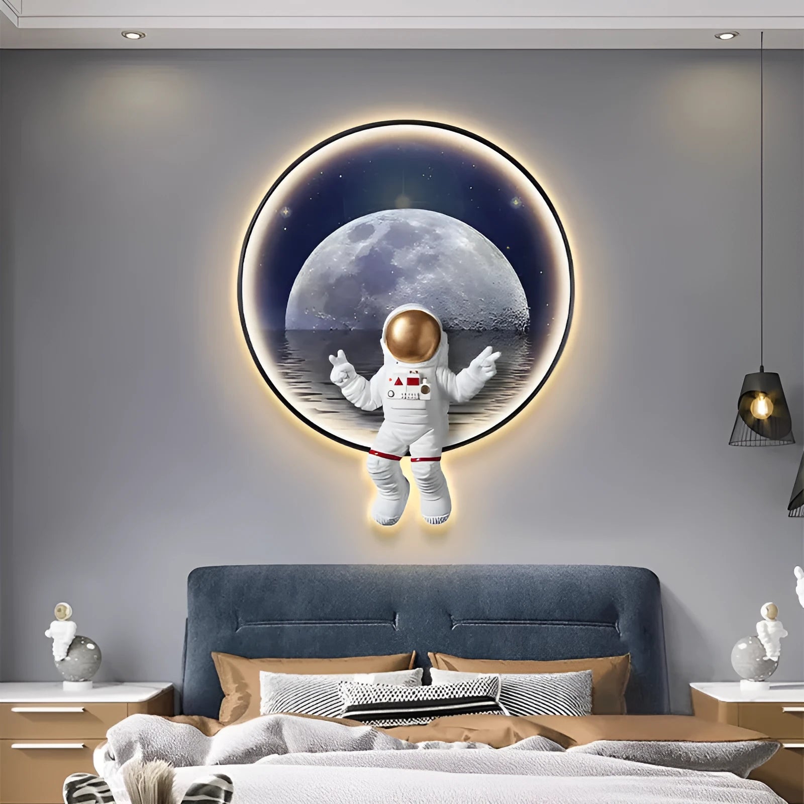 Spaceman-themed canvas wall painting for a child's bedroom, shown in three sizes with optional LED lighting.
