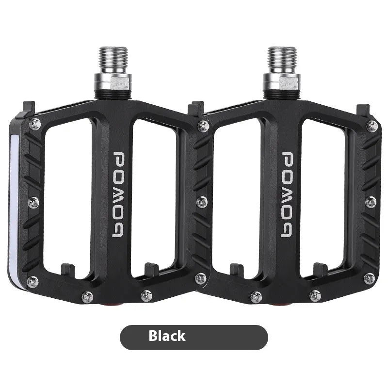 Aluminium alloy bicycle pedals with LED lights in five colour options