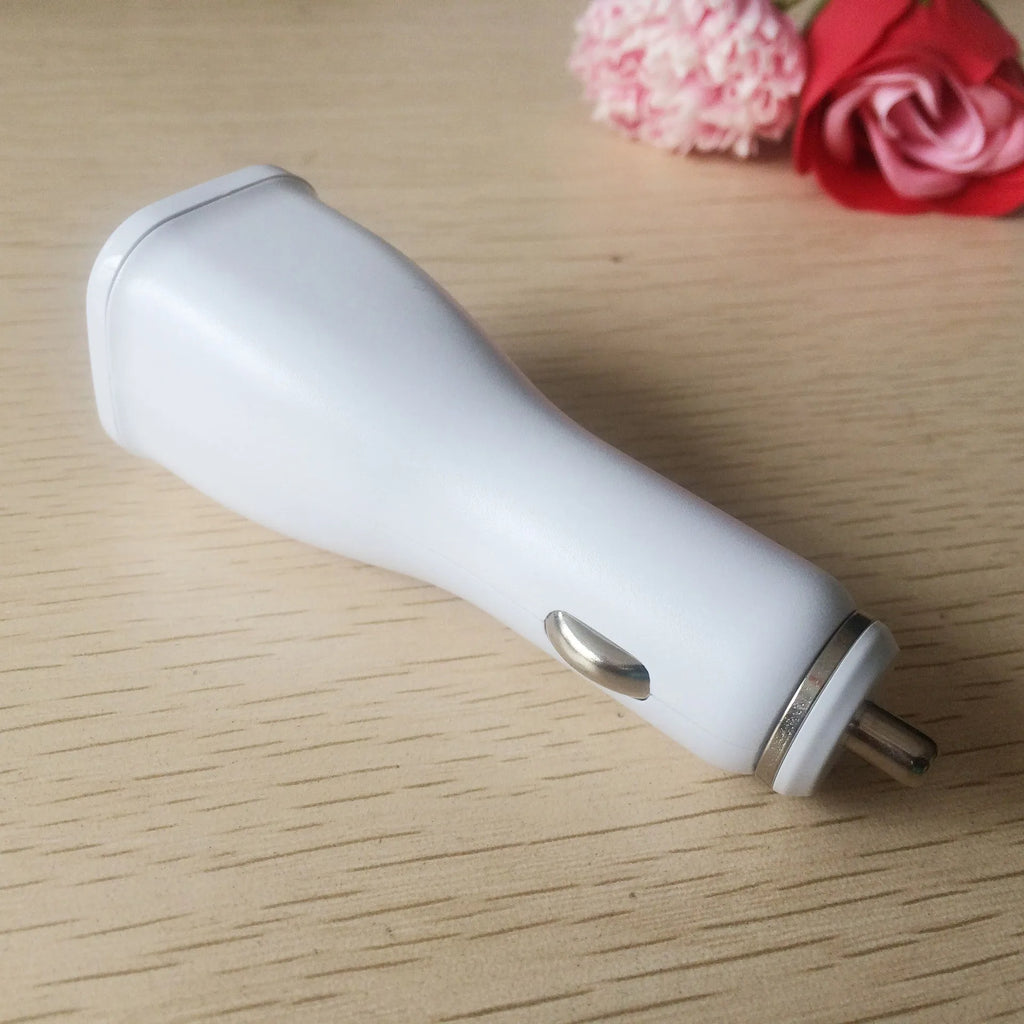 White QC30 single port USB car fast charger with QC2.0 technology for vehicle use
