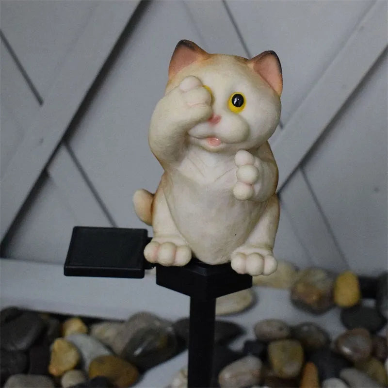 Brown resin cat solar lawn light for garden pathway illumination