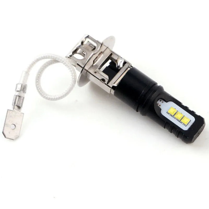 Aluminium alloy car fog light bulb for H1 and H3 fittings with white light.