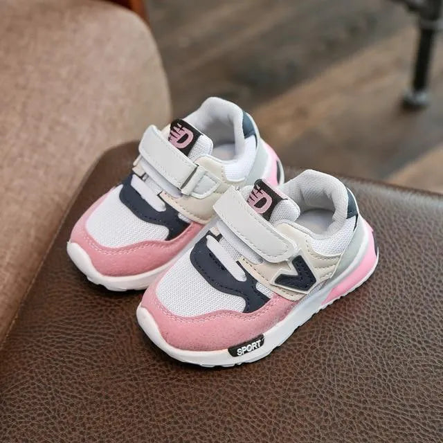 Girls summer mesh running shoes with TPR sole, grey colour, side view showing V-shaped design and breathable upper