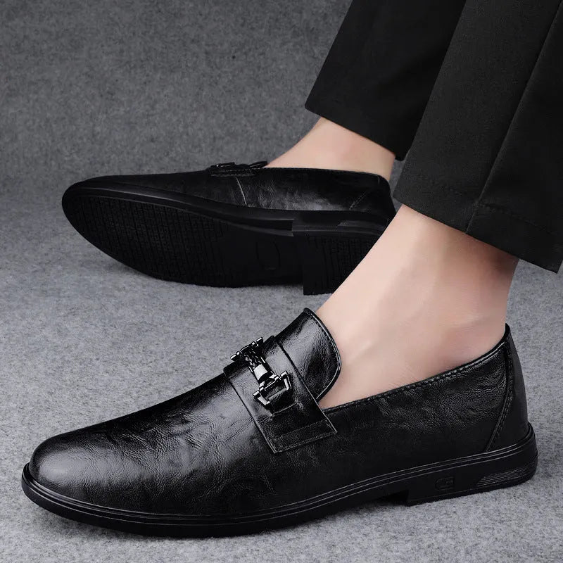 Gentleman formal wear low-top slip-on cowhide shoes, black, with round toe and chunky heel