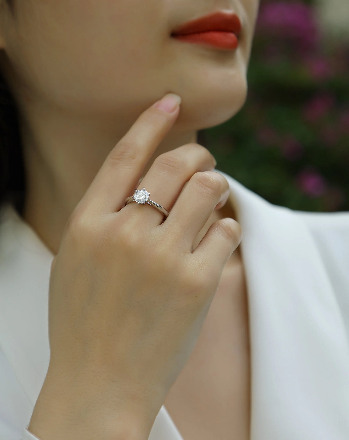 Moissanite wedding ring set in S925 silver with platinum plating, 1 carat stone, sizes 5-9, gift box