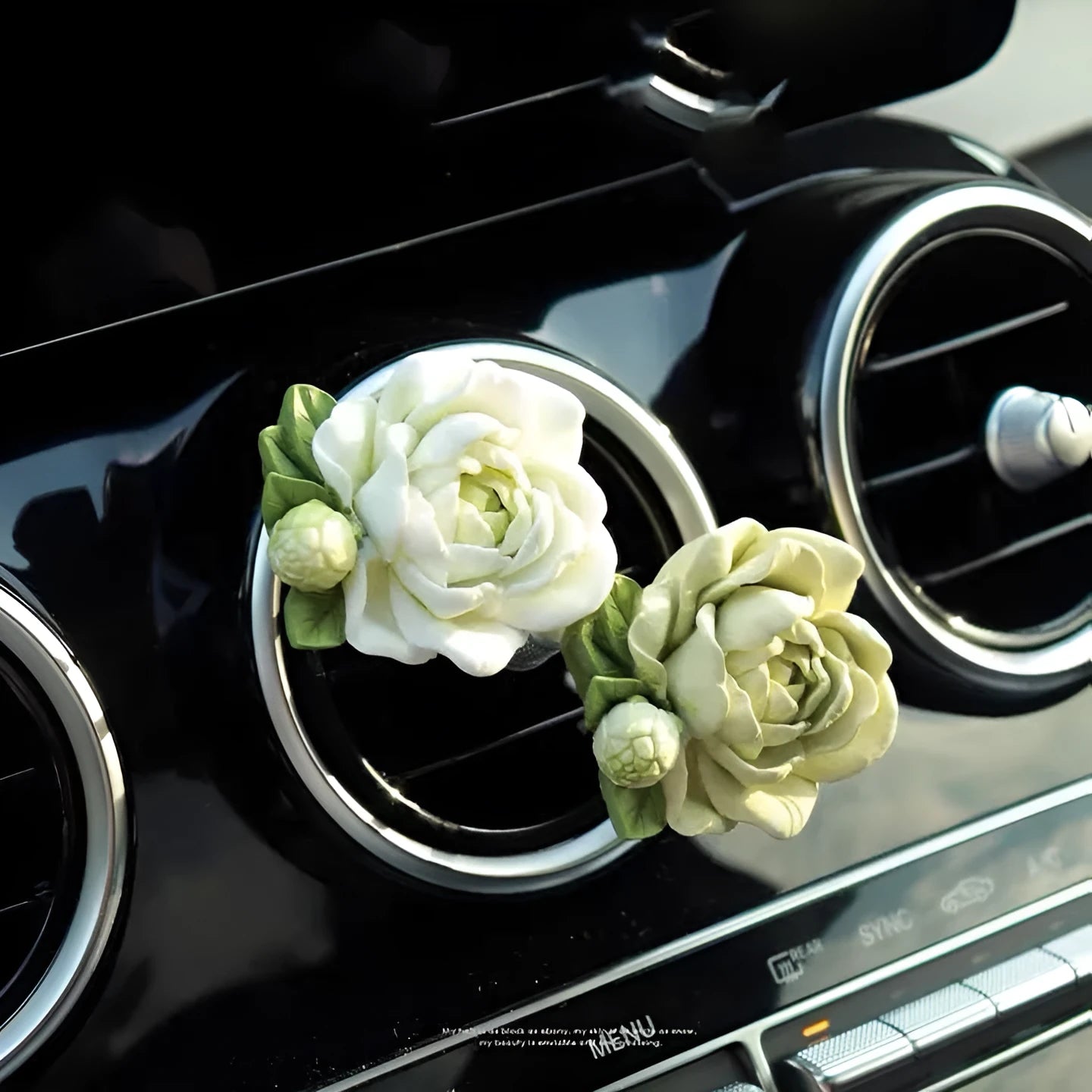Jasmine scented gypsum car air vent clip diffuser in off white or fresh green