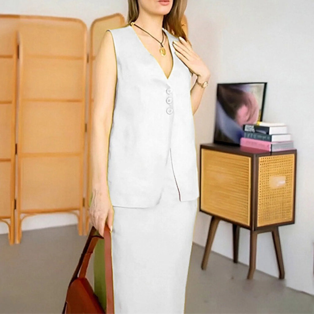 Casual loose fit two-piece suit with a sleeveless vest and a long skirt in blue.