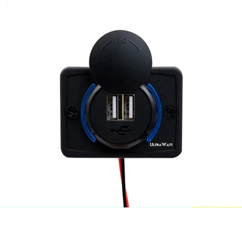Black 12V dual USB car charger with 3.1A output for vehicle installation
