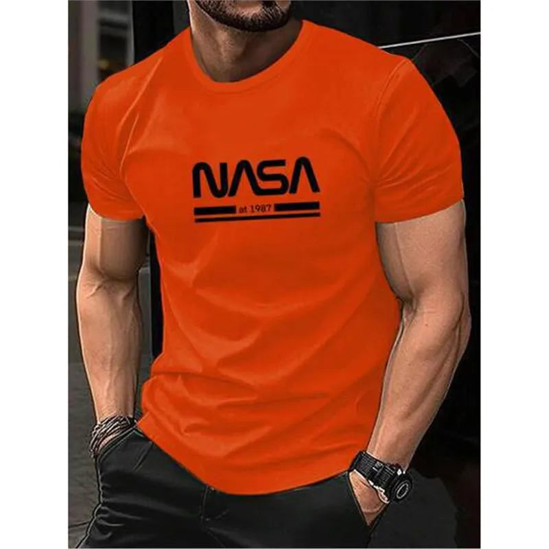 Men's slim-fit cotton short sleeve t-shirt in multiple colours with straight cut design