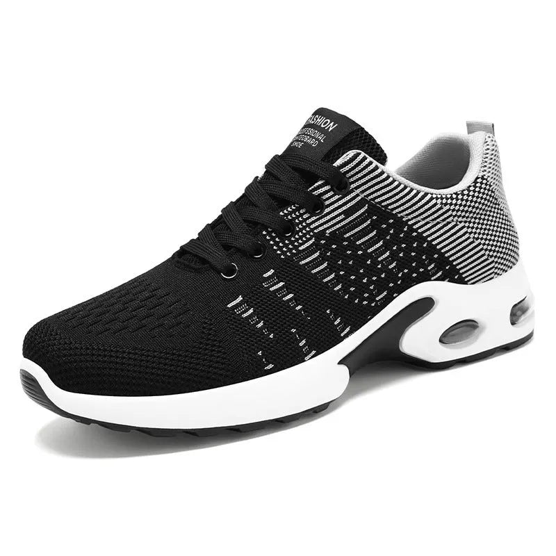 Men's flyknit mesh breathable casual soft sole low-top lace-up sneakers in black and gray