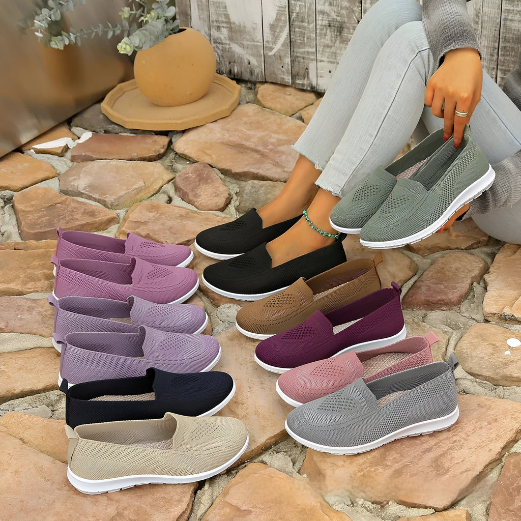 Women's plus size cloth leisure shoes with heart pattern and mesh lining in multiple colours