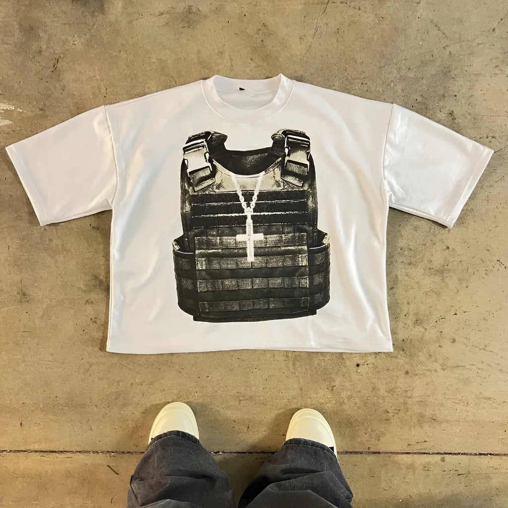 Short sleeve retro street style cotton t-shirt with printed graphic and drop-shoulder sleeves.
