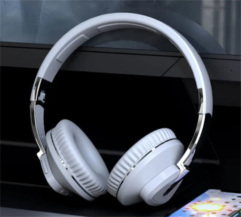 H3 wireless on-ear headset in four colours showing over-ear design and built-in controls.
