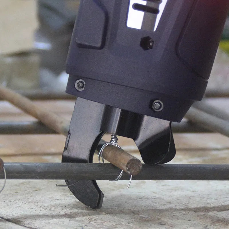 Electric steel bar tying machine for automatic rebar tying on construction sites