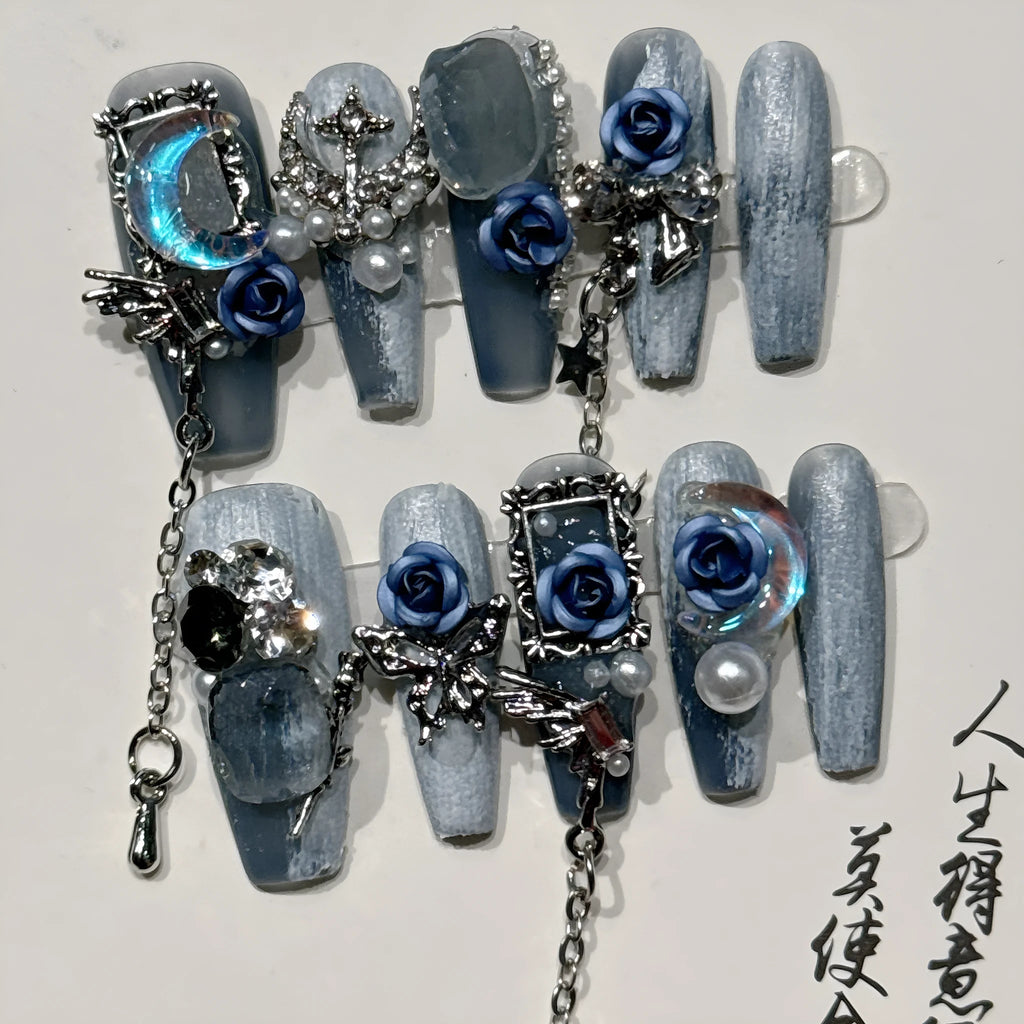 Blue floral nail armour suit with rose and tulip pattern for wearable manicure decoration