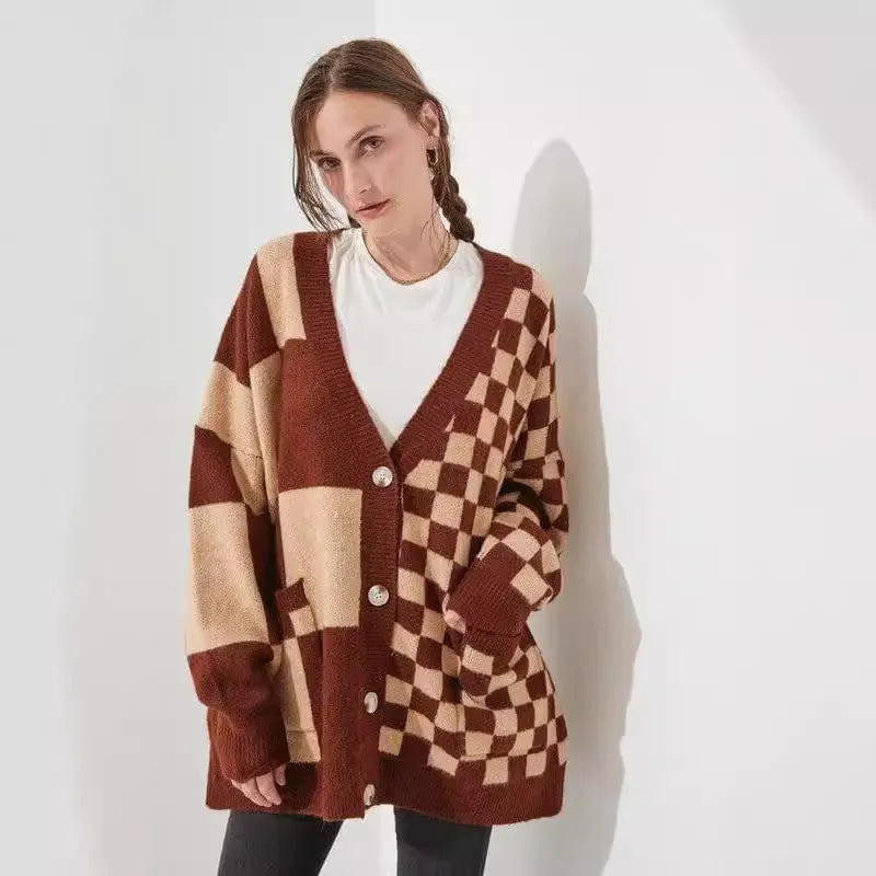 Loose slim fit cardigan with printed checks pattern in polyester spandex blend fabric