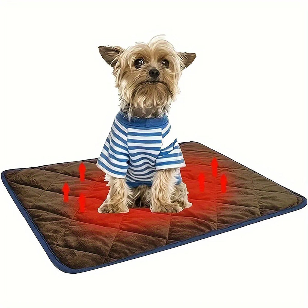 Self-heating pet mat in brown or grey with non-slip base, 5-layer thermal pad for dogs and cats