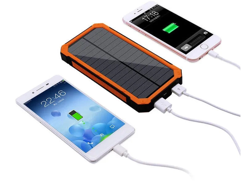 A solar power bank in black, green, orange or yellow, showing solar panel and compact 161x79x17mm size.