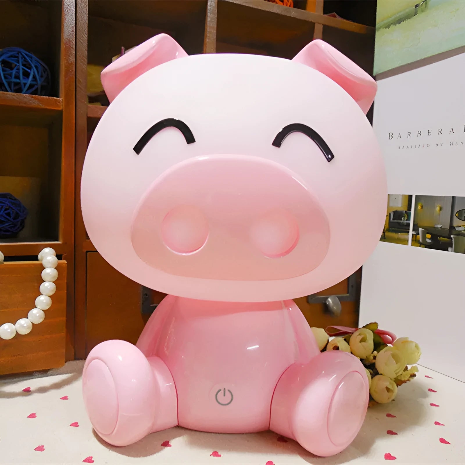 Cartoon pig small night lamp in pink ABS plastic with USB cable and power adapter