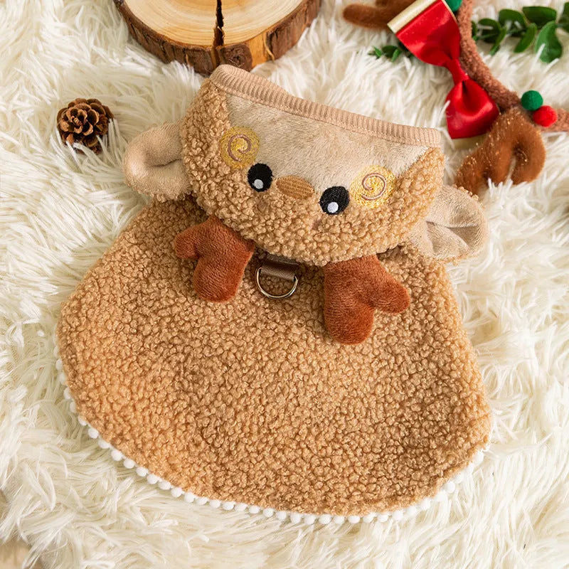 Christmas-themed elk design cat cloak in polyester for winter warmth with drawable fitting