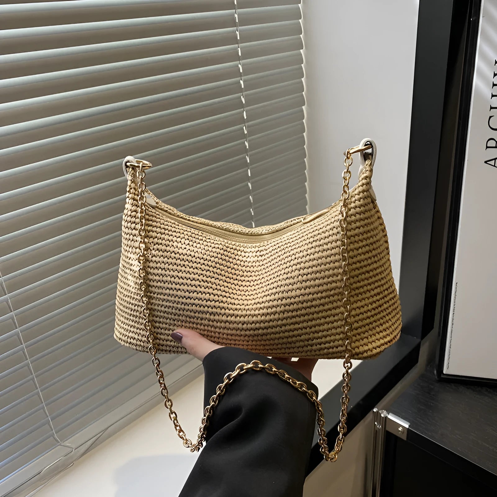 Straw woven shoulder tote bag with mobile phone compartment and sandwich pocket in khaki colour