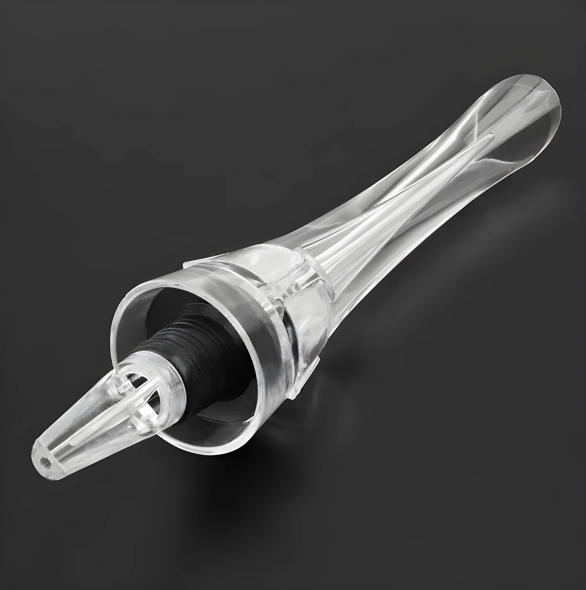Clear acrylic wine aerator with stainless steel filter, 16 cm long.