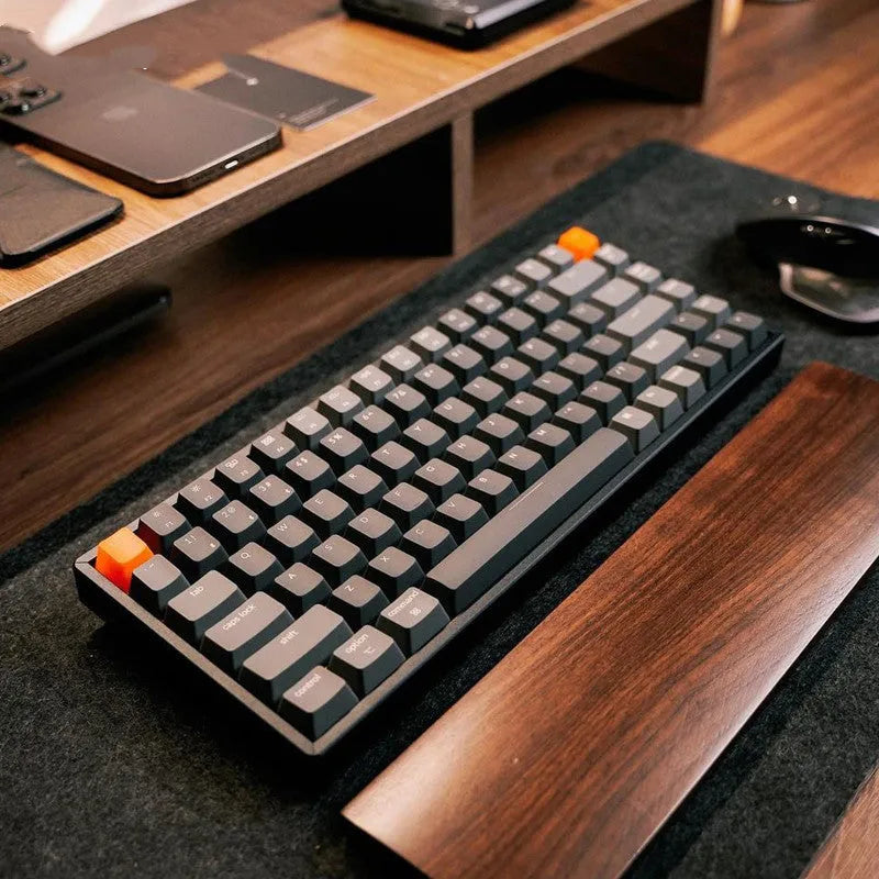 Grey 87-key mechanical keyboard with white backlight, plastic edge, USB Bluetooth Type-C connections