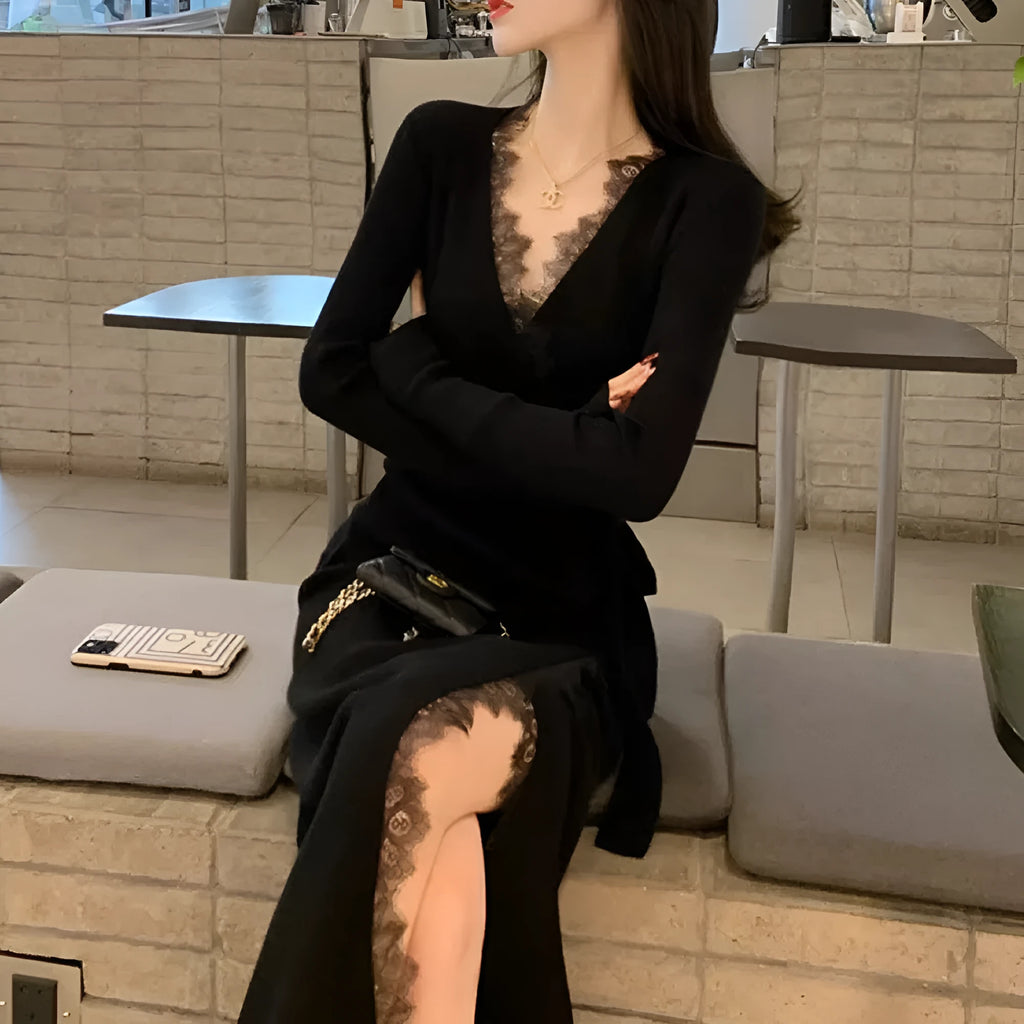Black knee-length women's skirt with princess-line seams for a slim fit silhouette.