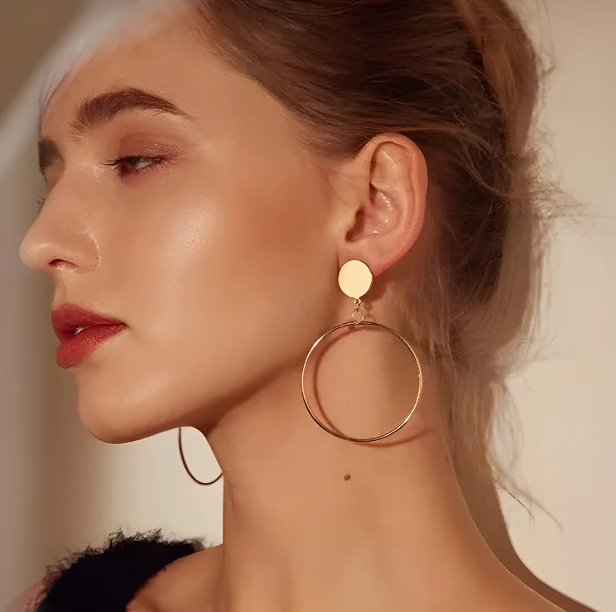 Simple style temperament large circle earrings in gold and silver with geometric diamond processing alloy finish