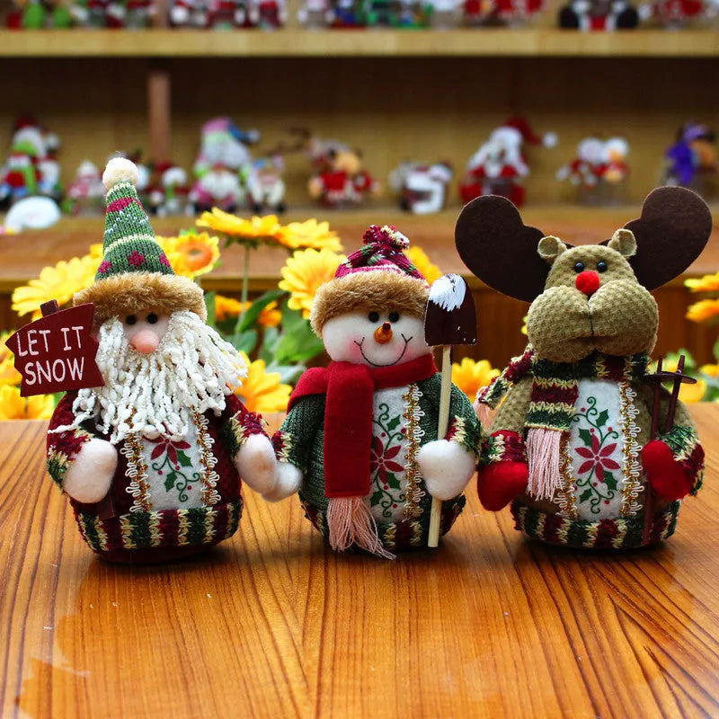 Red, green and white flannel Christmas snowman hanging decoration measuring 18x13cm
