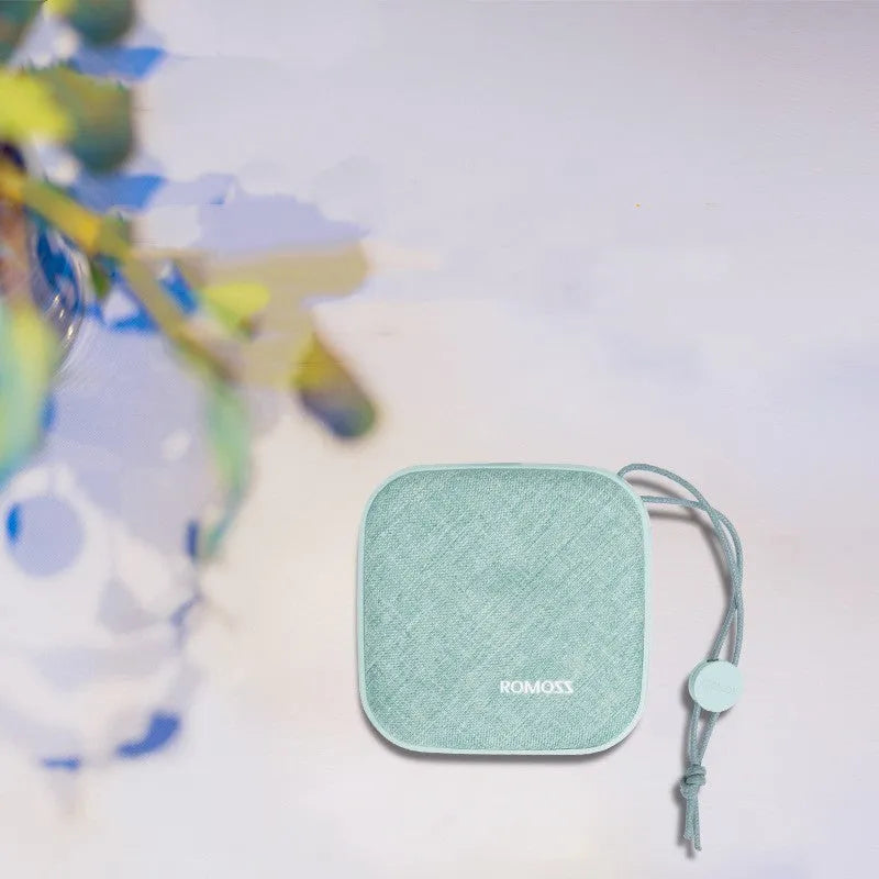 Linen Art mini portable power bank in green, 10000mAh, with multi U port output, compact rectangular shape