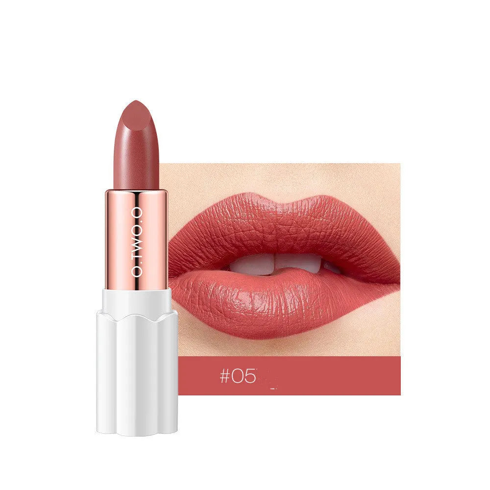 Matte plum lip gloss in shade with moisturising formula and smooth wand applicator