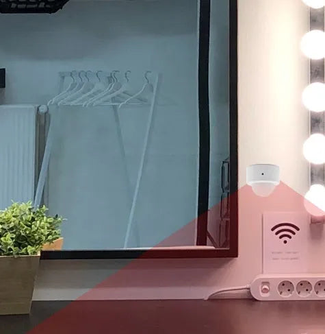 White wireless infrared body motion sensor with compact 33mm design and ZigBee connectivity