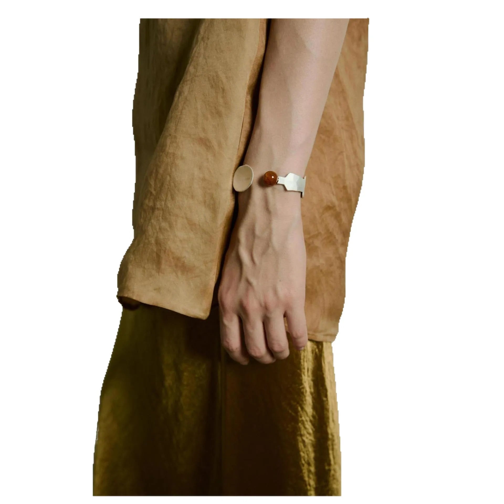 Alloy ring and bracelet jewellery set with electroplated finish and diamond shape elements