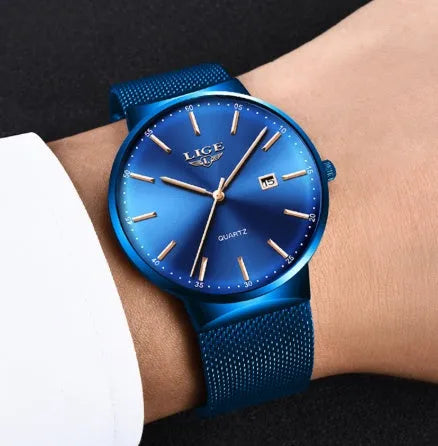 Stainless steel men's wristwatch with 40mm dial showing all-black, all-blue, and black-blue colour options