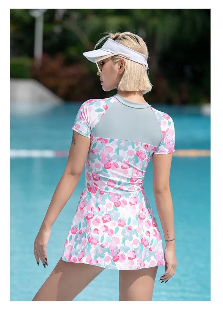 Printed plus size one-piece swimsuit in polyester for hot spring and swimming use