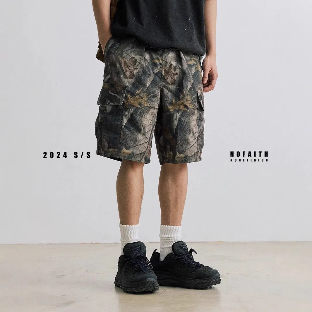 Loose casual straight-leg denim shorts in black or army green with mid-waist and zip fly
