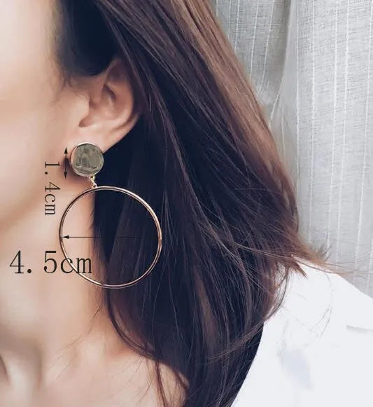Simple style temperament large circle earrings in gold and silver with geometric diamond processing alloy finish