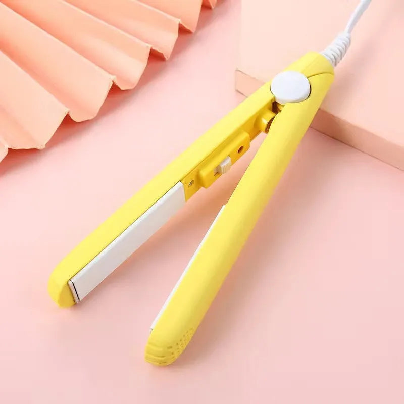 Mini hairdressing splint styling iron in multiple colours with storage box for air bangs and hair perm creation