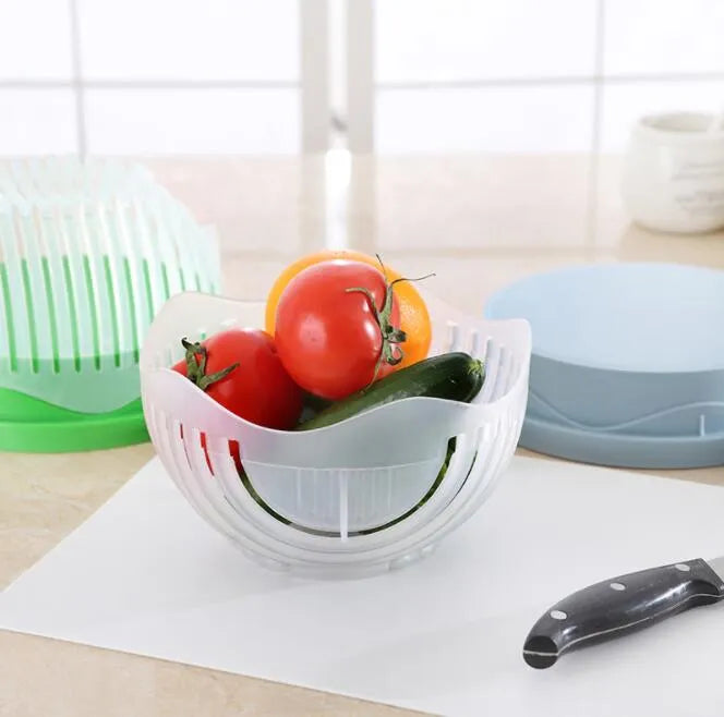 Creative Salad Cutter Bowl with lid and base, polypropylene plastic, blue colour, 13 cutting seams