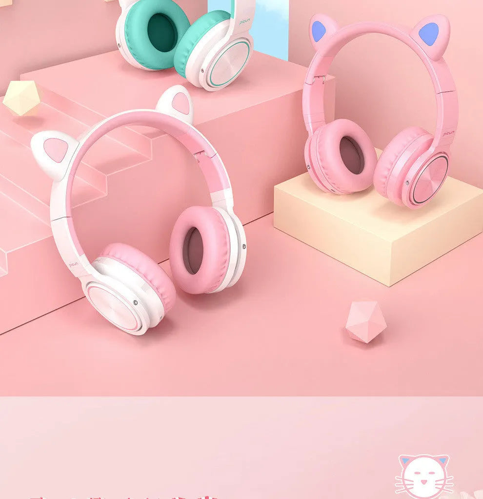 Luminous Bluetooth wireless headphones in pink white colour with high imitation protein earmuffs and braided cable