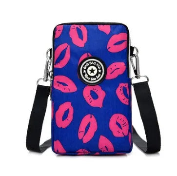 Vertical mobile phone bag in black with Oxford Spinning texture and zipper closure