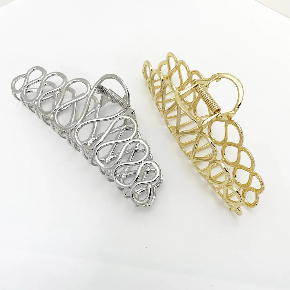 Minimalist large alloy hair clip with tassel decoration in gold or silver finish