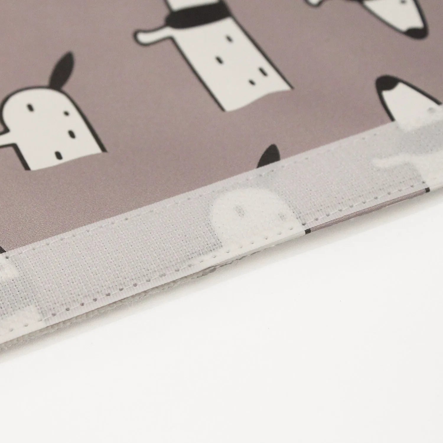 Cute Dachshund cartoon design on a black PU leather car seat belt shoulder protector sleeve.