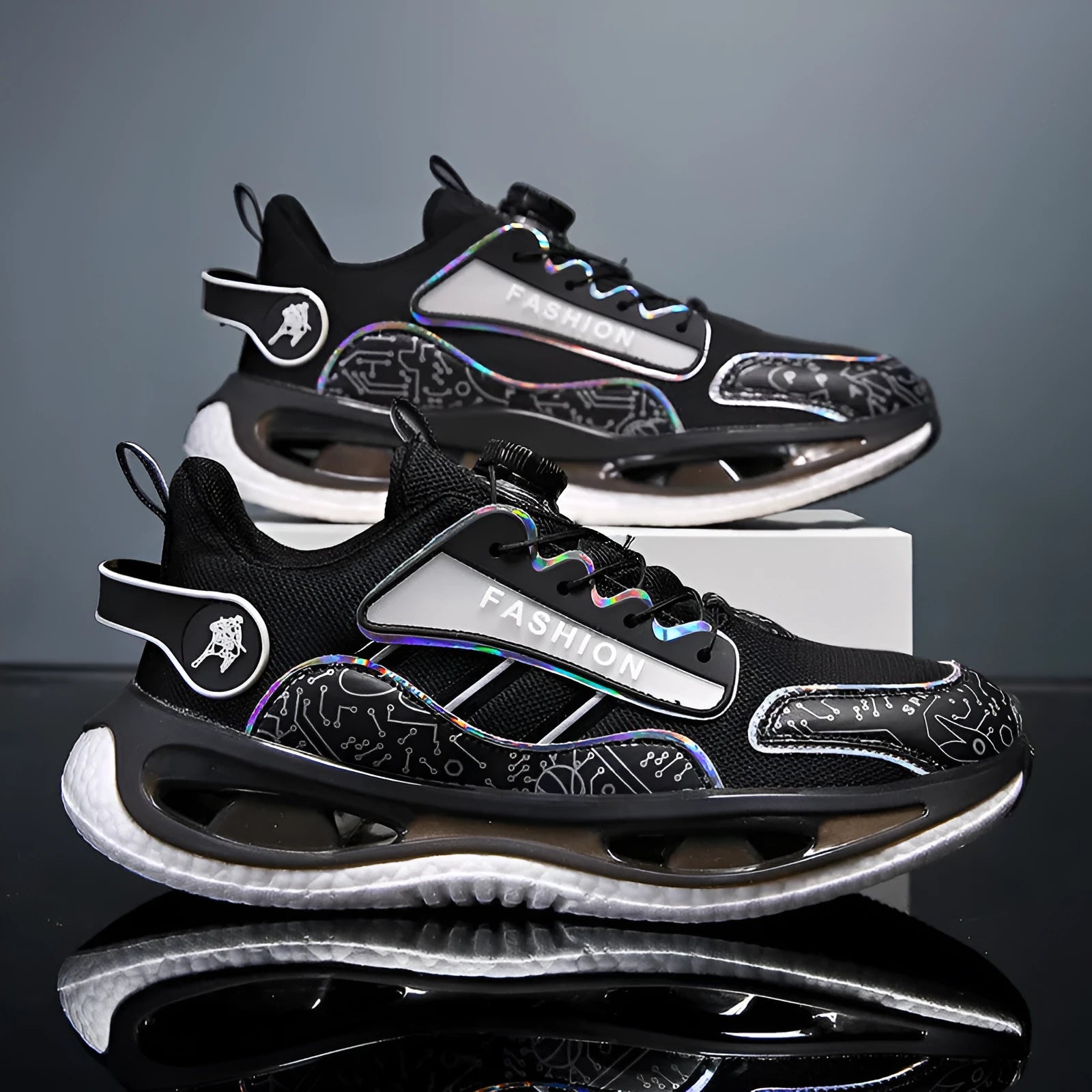 Men's low-top mesh sports shoes in solid colours with an elastic band and popcorn TPU sole.