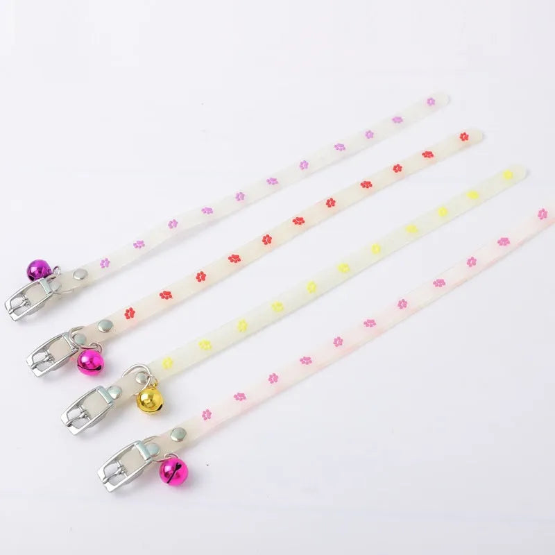 Meow Xinbao luminous cat collar with adjustable 29cm silicone chain and metal bell