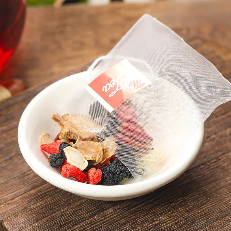 Box of ginseng black wolfberry tea containing 40 individual tea bags, total weight 200g.
