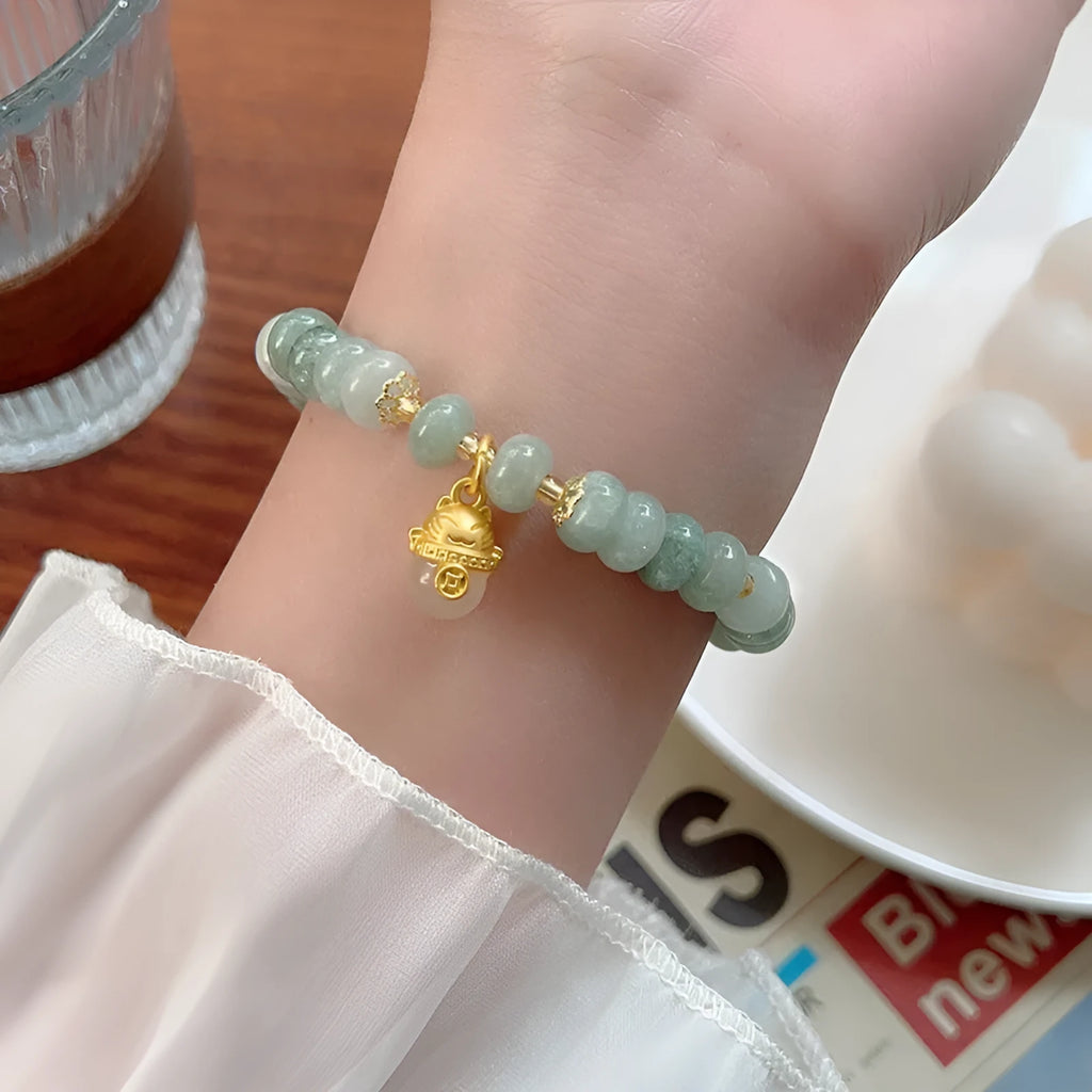Women's retro strawberry quartz lucky cat bracelet with manual craftsmanship