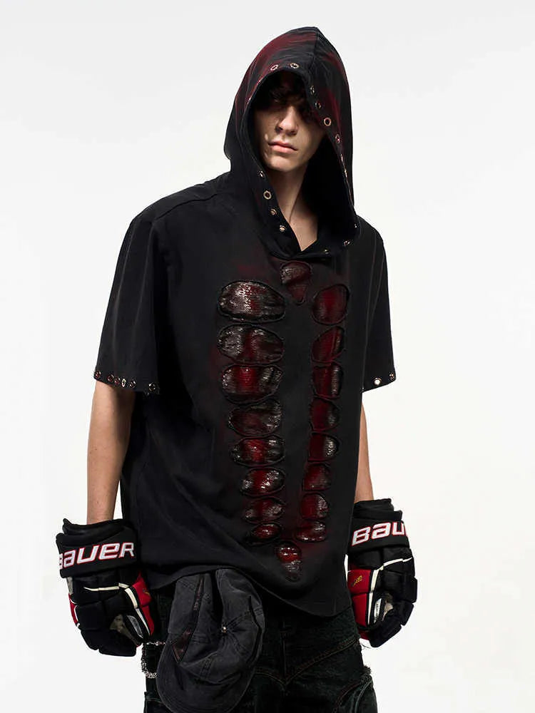Black men's loose hooded T-shirt with short sleeves and sequin decoration on the front.