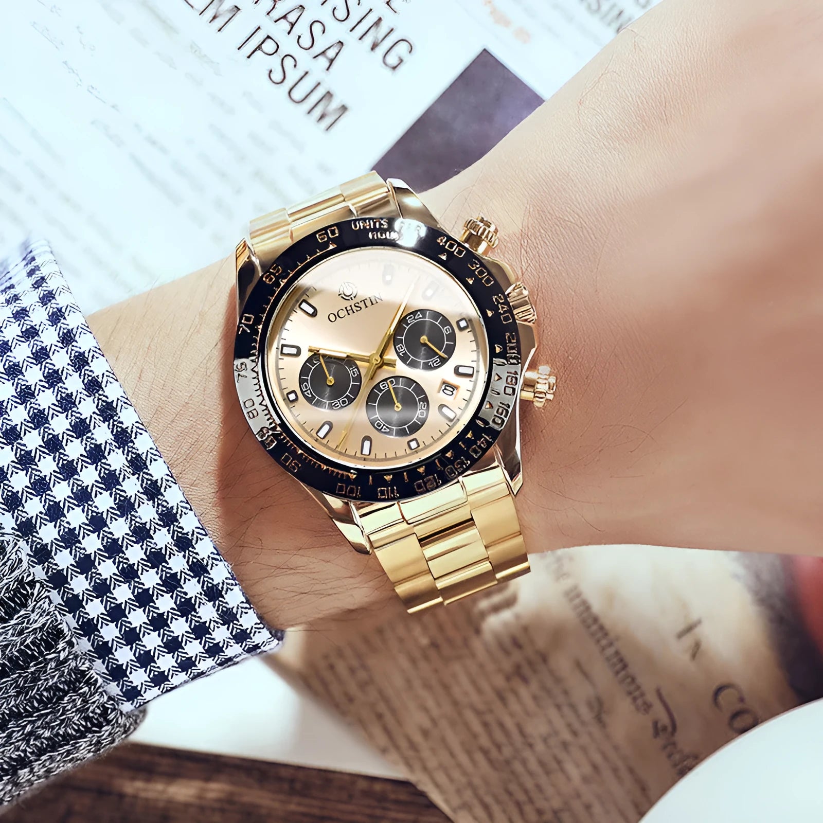 Stainless steel waterproof watch with multifunction dial, 43mm case, mineral glass cover, rose gold finish