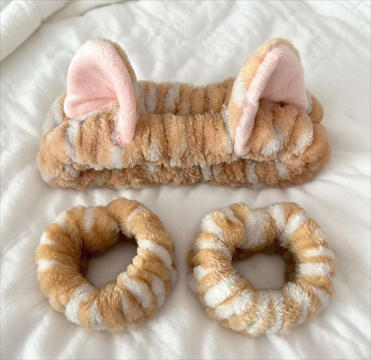 Cat ears plaid cloth face washing hair band set with three pieces and four colour options